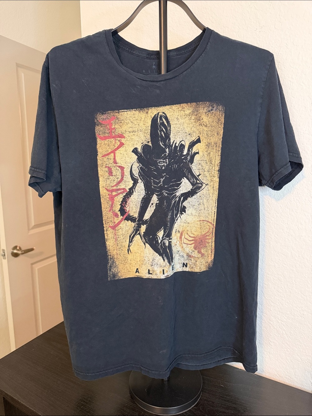 Alien Graphic Short-Sleeve Tee - Black
